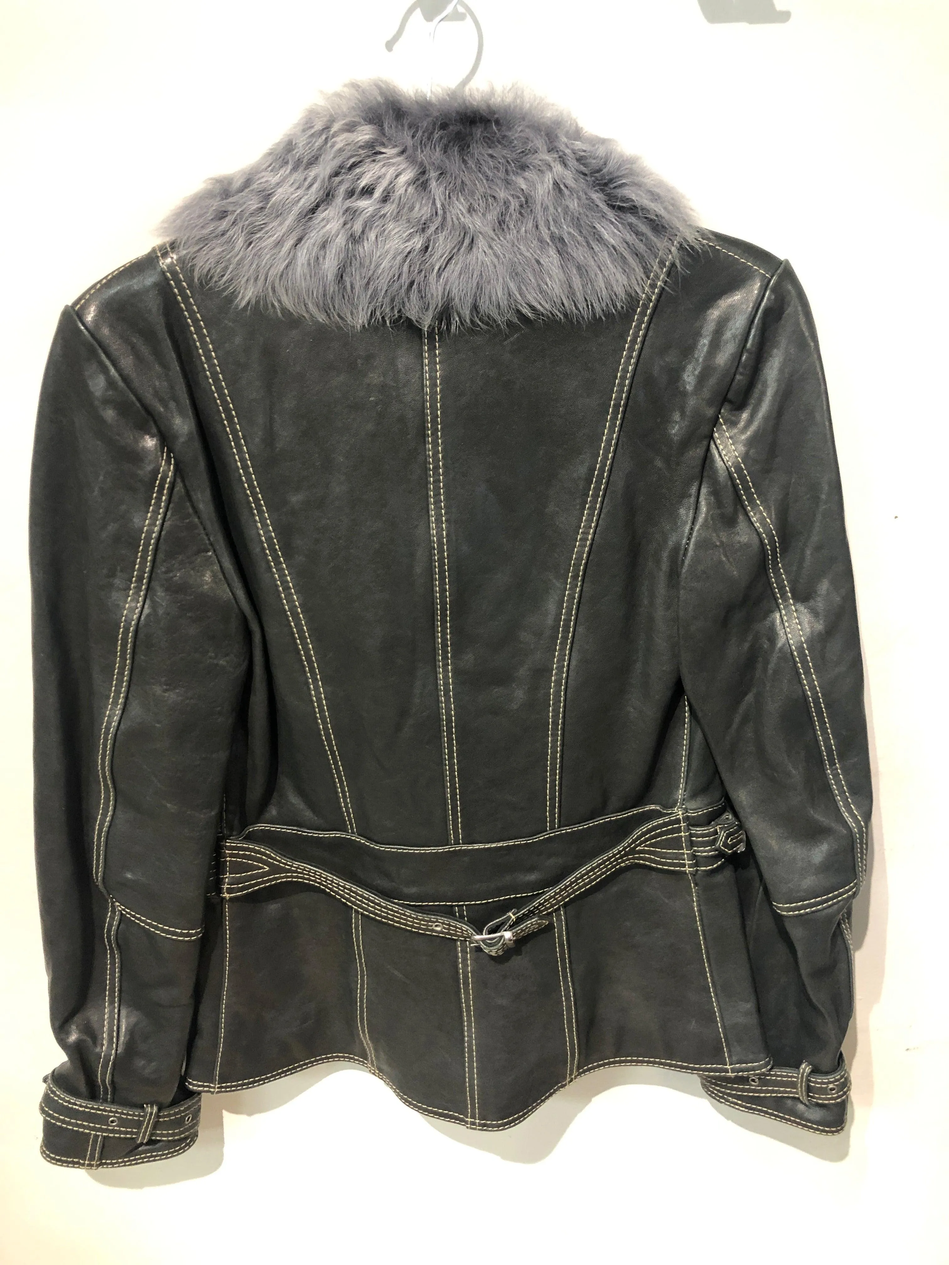 Desa black leather jacket with faux fur collar. Size 8/10