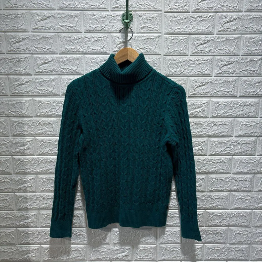 Vintage Cable Knit Turtleneck Sweater